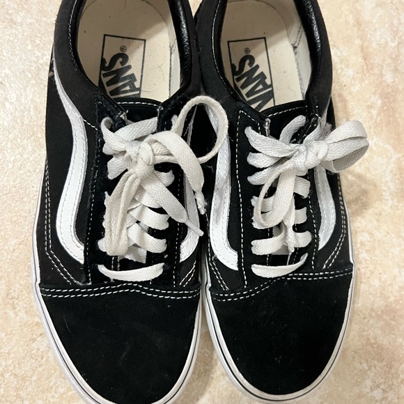 Vans Platform Low and High Tops - Picture 2 of 2